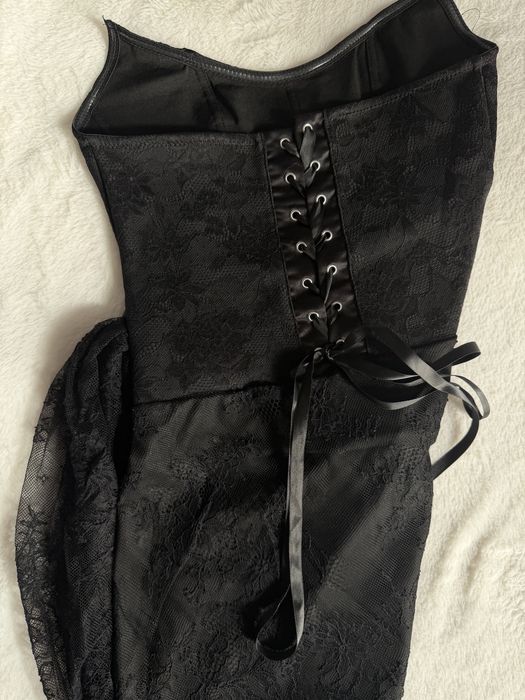 Rochie din dantela superba