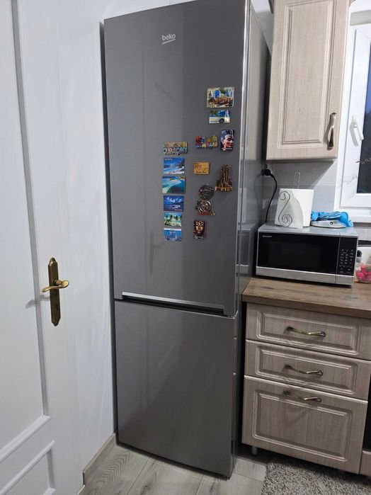 Vind combina frigorifica BEKO