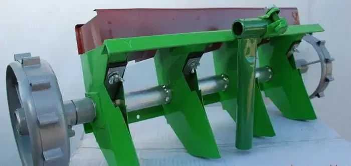 Semanatoare manuala 7 randuri pentru legume sere ridichi morcovi ceapa