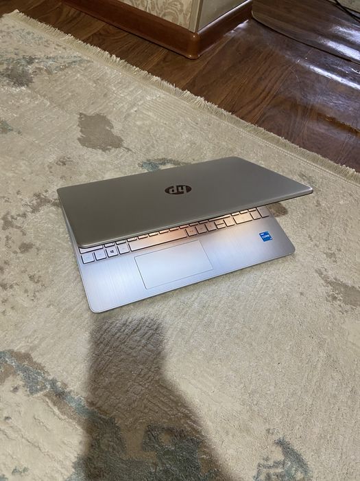 11 пок Core i3 HP SSD 512