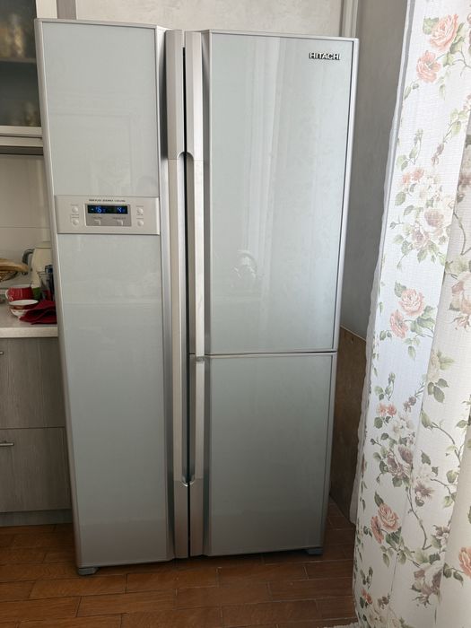 Холодильник Hitachi