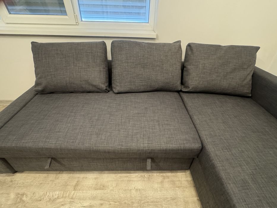 Ъглов   диван  - сив цвят