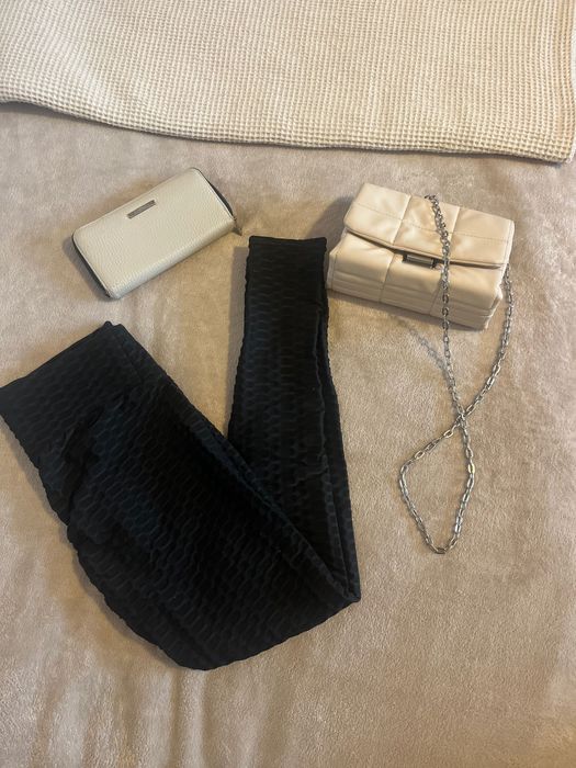 Продават се в много добро състояние