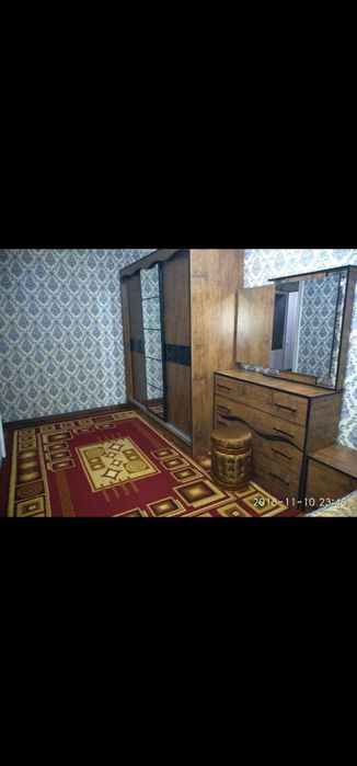 Продаётся спальный гарнитур Б/У состояние идеальное  как новый