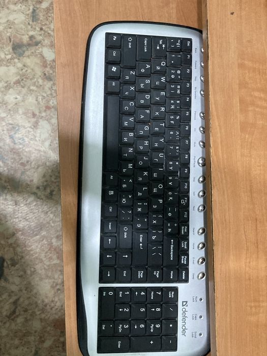 Продам компьютер вместе с компьютерным столом