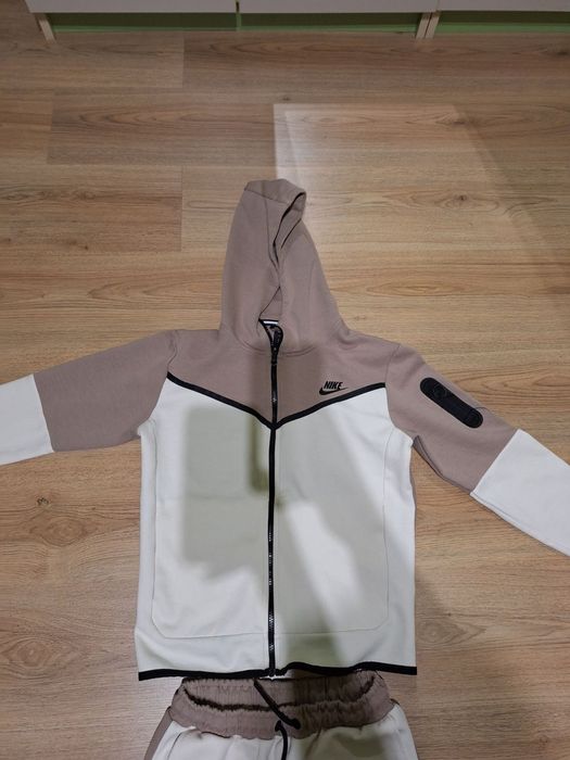 Спортен екип Nike