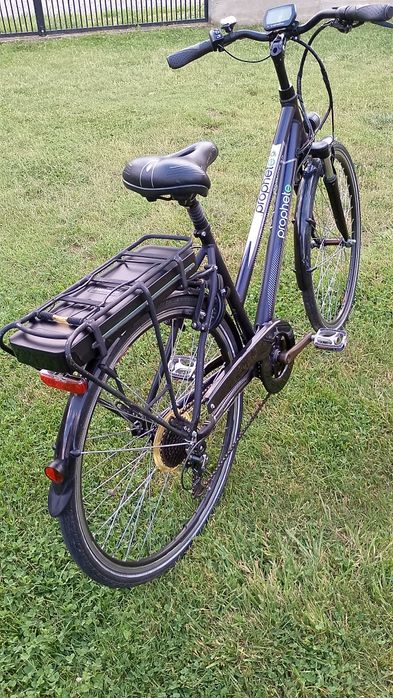 Vând bicicleta electrica prophete navigator 3.0 aproape nouă are 174 de Km parcurși in stare perfecta de funcționare