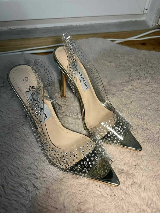 Обувки на висок ток с камъни