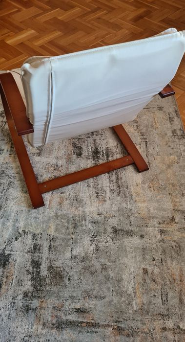 Люлеещ стол с кожа