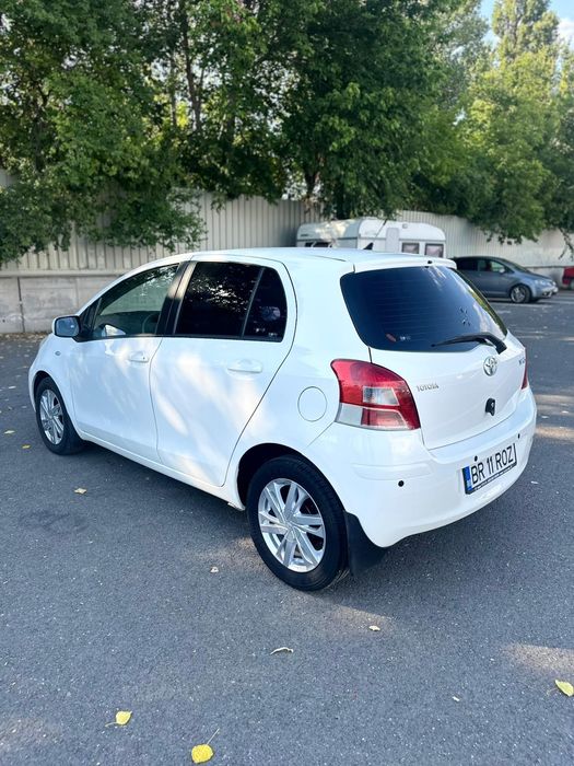 Vând ToYota  Yaris