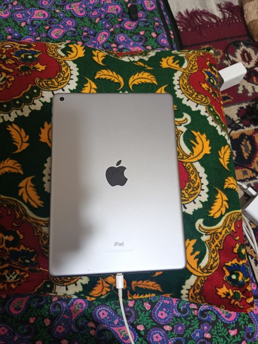 Ipad 6  ideal holatda