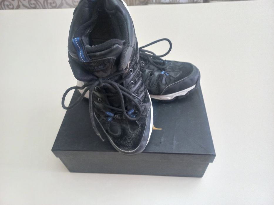 Стильные натуральные кроссы