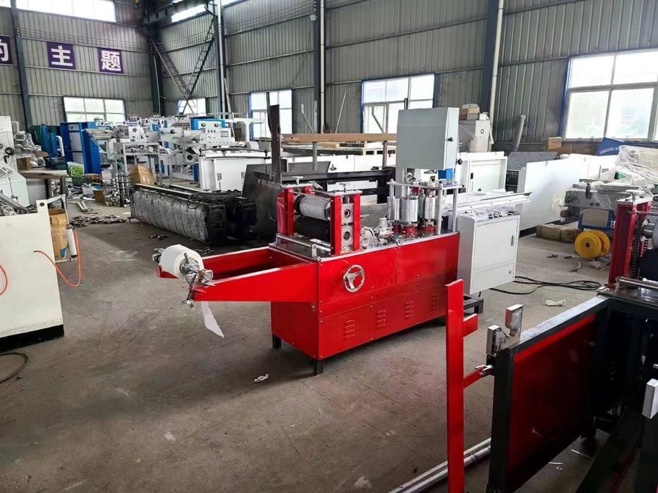 Salfetka ishlab chiqarish uskunasi sotiladi