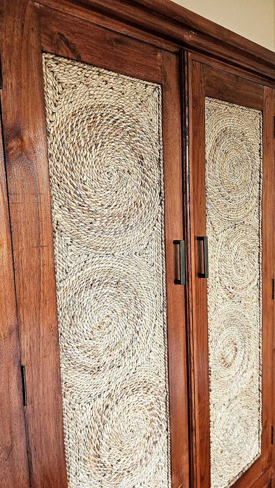 4 модела гардероби от масивно дърво и ратан – внос от Индонезия