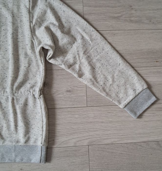 Дамски пуловер дълъг ръкав, размер - S/M.