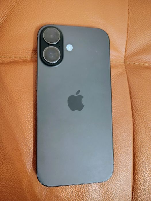 Vand iPhone 17 - 256 GB - 100% Bat - 80 cicluri