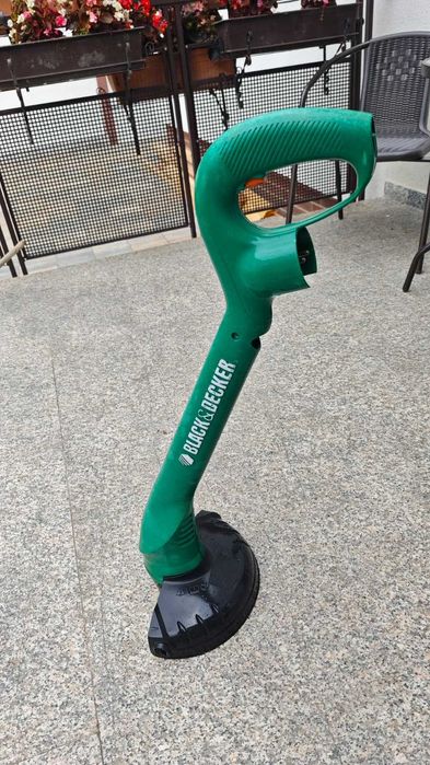 Trimmer Balck&Decker GL420 aproape nou