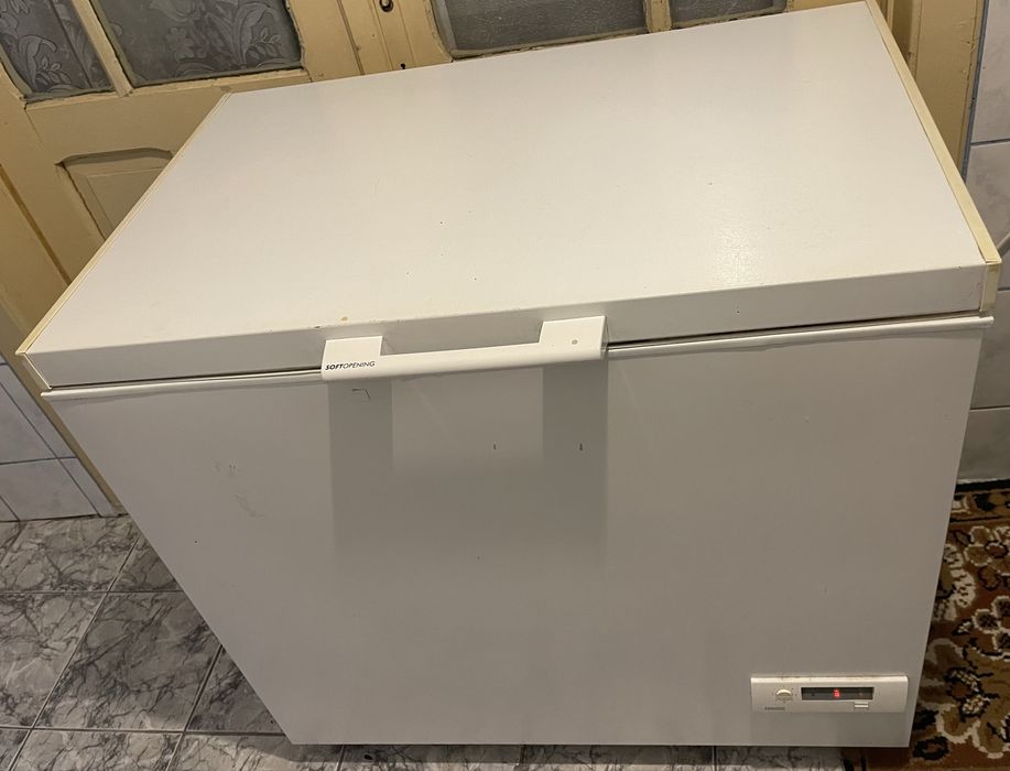 Titlu: Ladă frigorifică Zanussi 263 litri – funcționează perfect