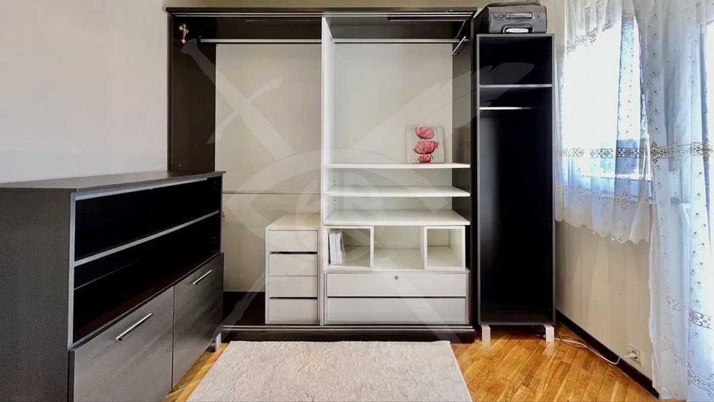 Дава се под наем Тристаен апартамент в Варна, Център - 98 кв.м за 847.62 € - Снимка #7