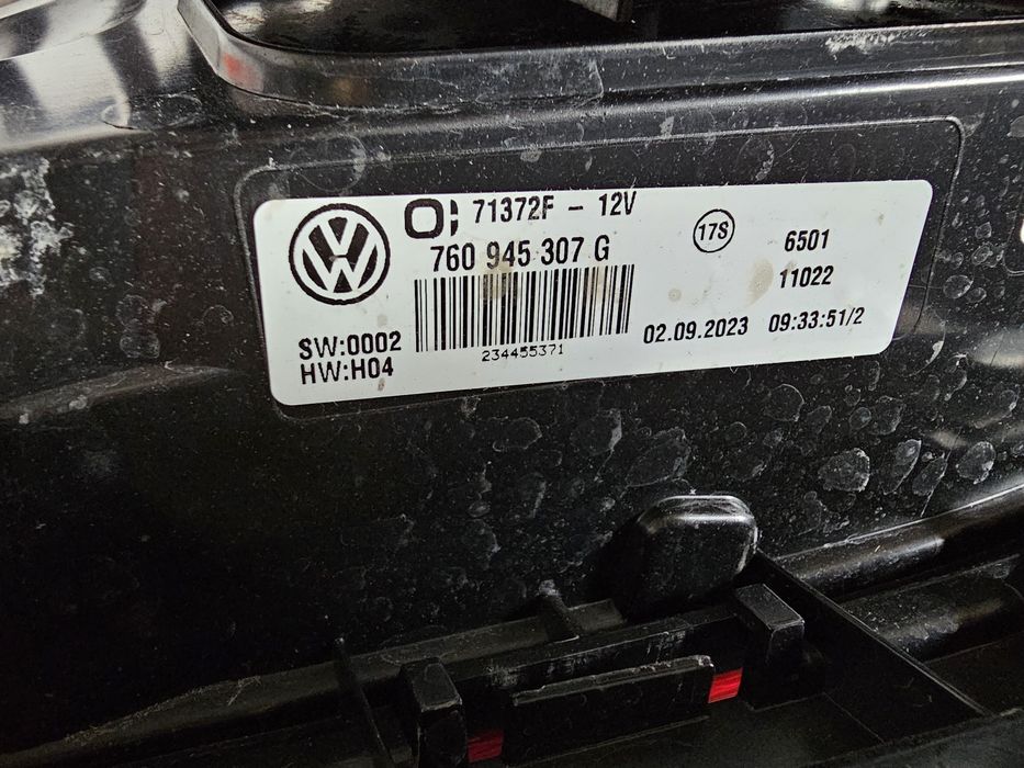 Stop haion VW Touareg Facelift dupa 2023