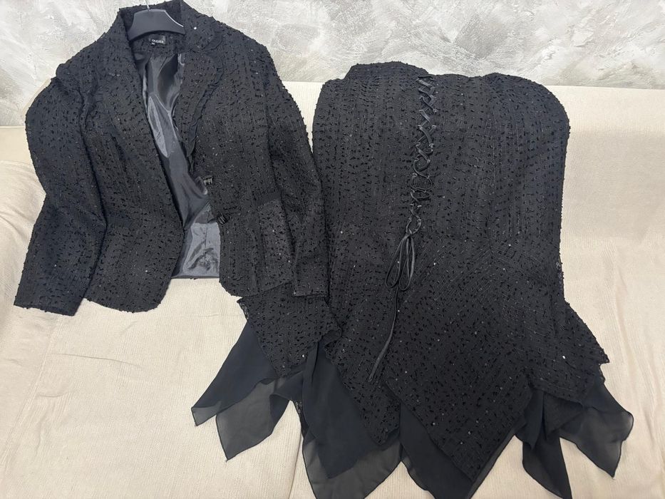 Vand costum ozazie