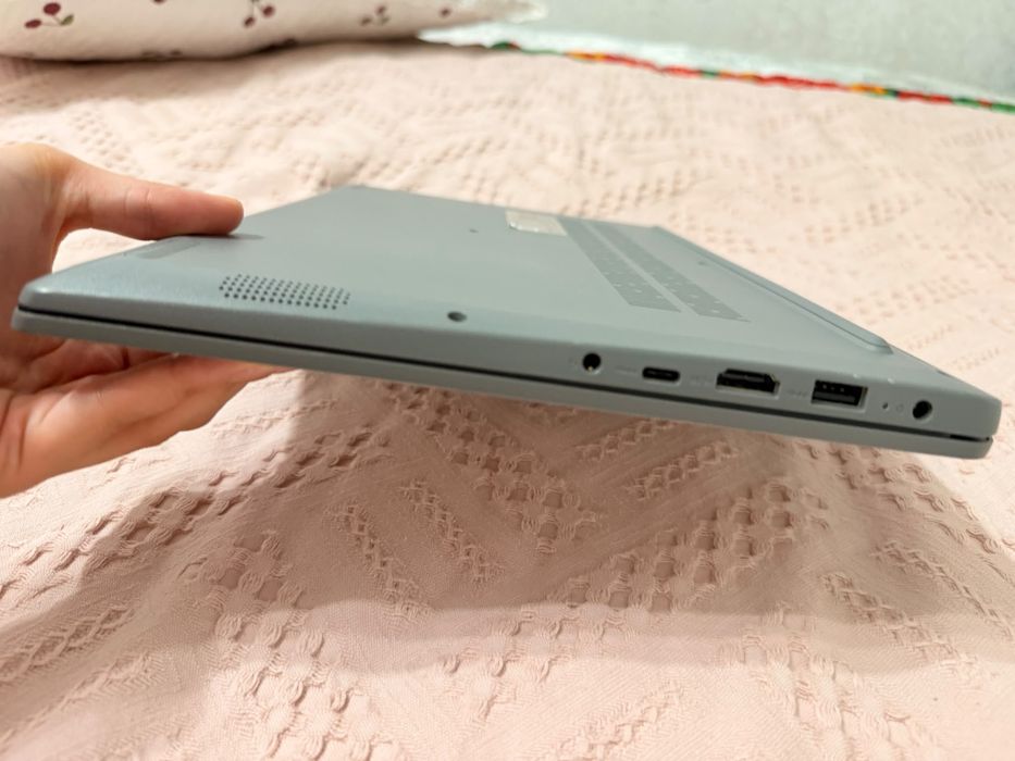 Ноутбук Lenovo AMD