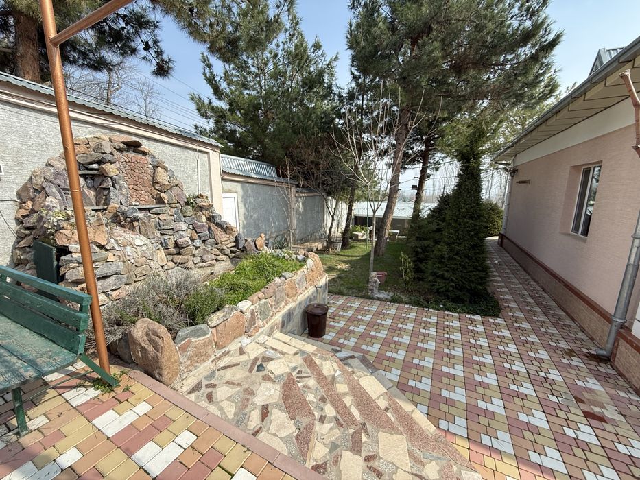 Продается зона отдыха не доезжая Окташ авеню