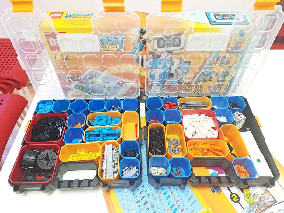 Прекрасен подарък-LEGO® BOOST Креативен инструментариум 17101