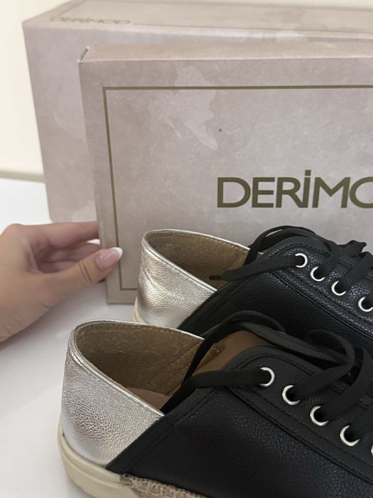 Маратонки Derimod