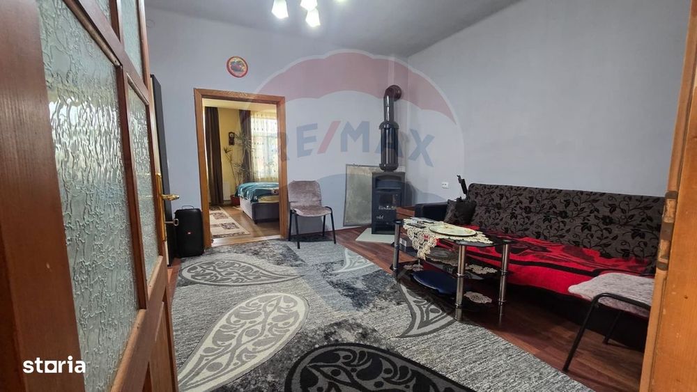 Casă / Vilă cu 3 camere de vânzare în zona Central