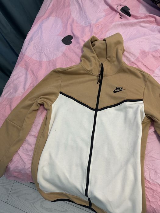 Vand nike tech nou nout