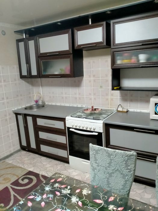 Продаётся дом, двух этажный района Хутор.