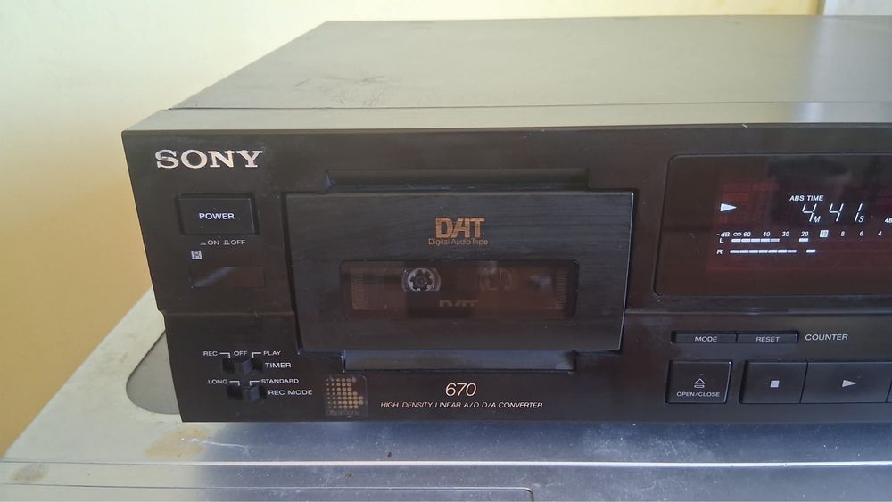 DAT player Sony