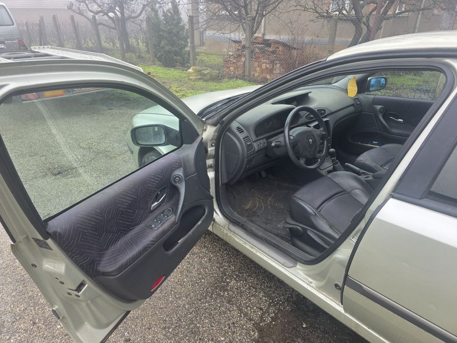 Renault Laguna 2.2 DCI на части