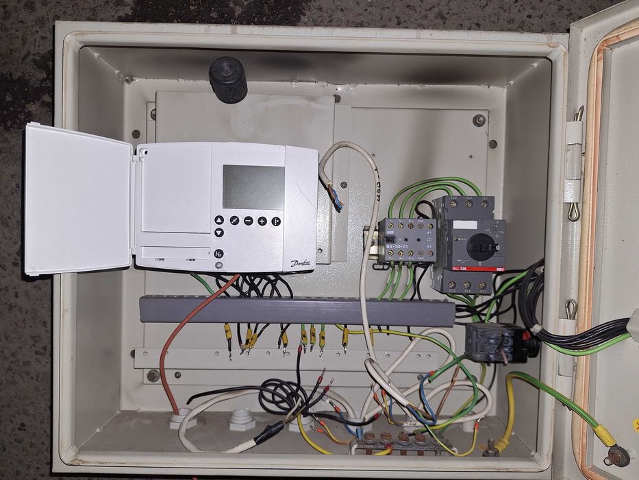 Продаваме части от абонатна станция