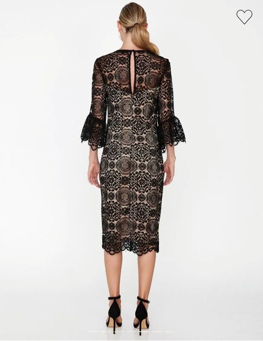 Роскошное вечернее платье