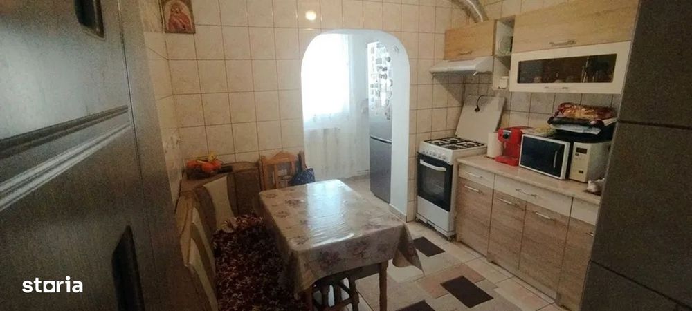 2 Camere Decomandat 59mp bloc 1986 zona Cug