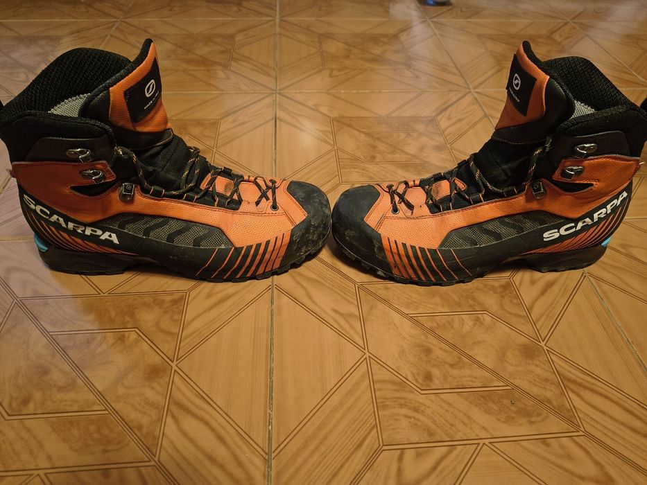 Продавам туристически обувки Scarpa Ribelle Lite HD