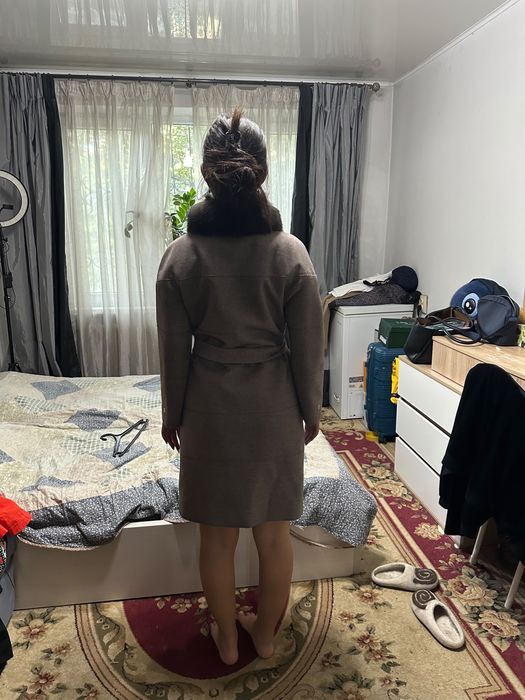 Пальто зимнее б/у размер 46