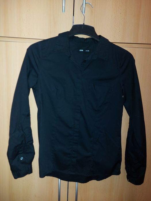 Vând cămăși de damă