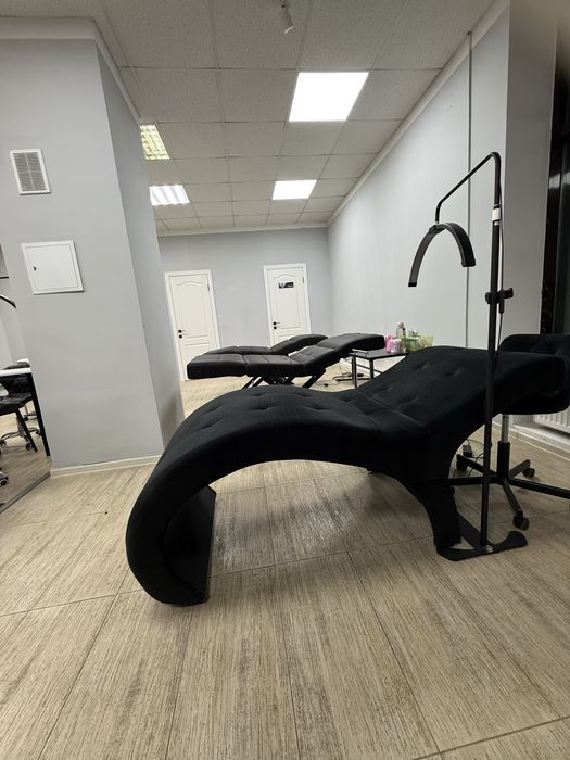 Продам 2 анатомические кушетки