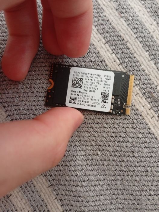 SSD 256GB Память