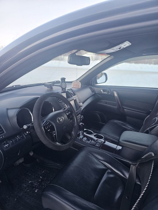 Тоиота хайлендер