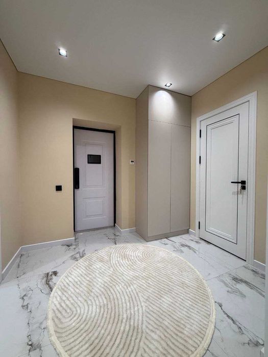 Квартира 65 м² в 77 серии, дизайнерский ремонт, Ц-6