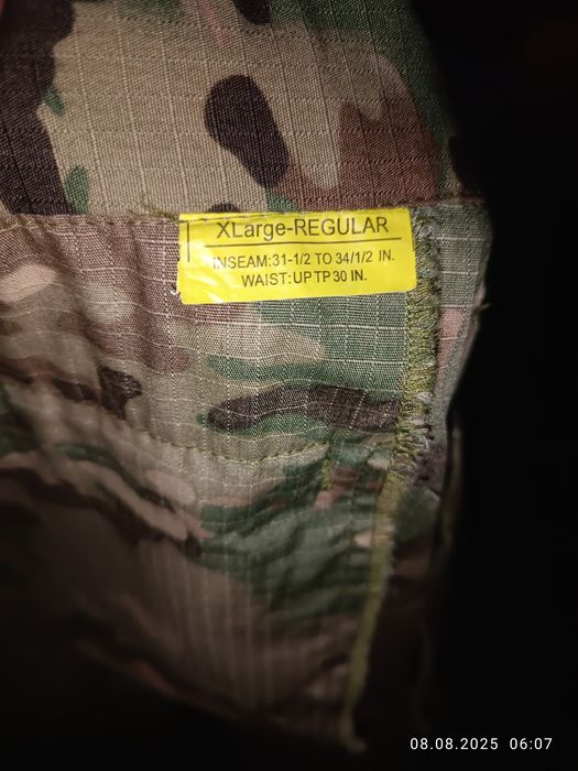 Продам костюм коммуфляжный