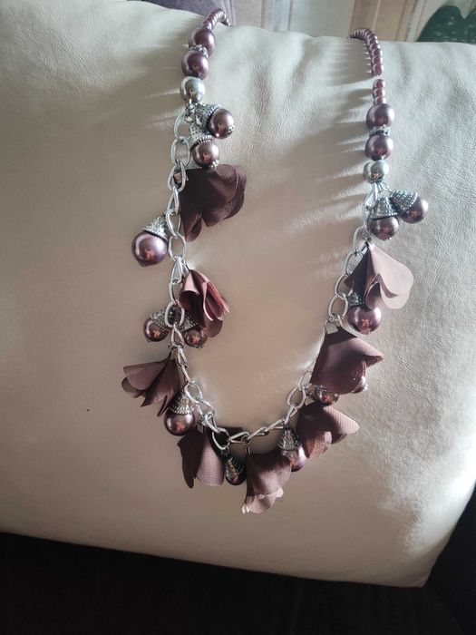 Сет Колиета - актуални аксесоари -8 броя изображения- различни модели