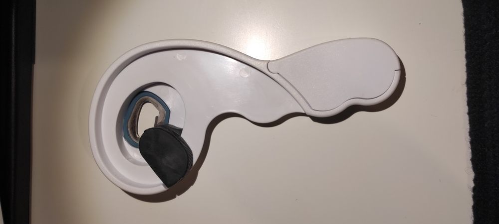 Отварачка за шишета и буркани за слаби ръце