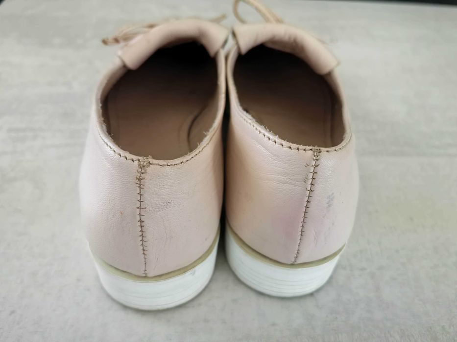 обувки с леки забележки