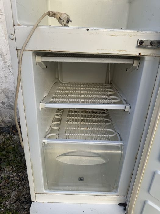 Продам бу холодильники