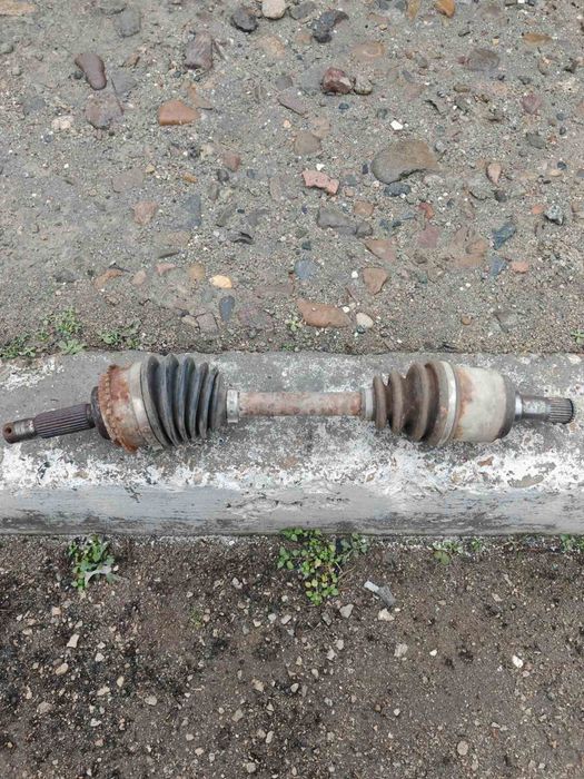 Комплект полуоска с каретата